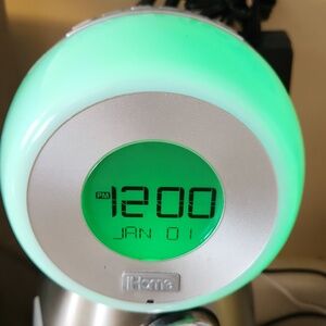 iHome iM29 White and Silver Round Digital Clock Radio with Ambient Light